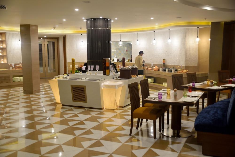 Sarovar Portico Outer Ring Road Bangalore Exterior foto