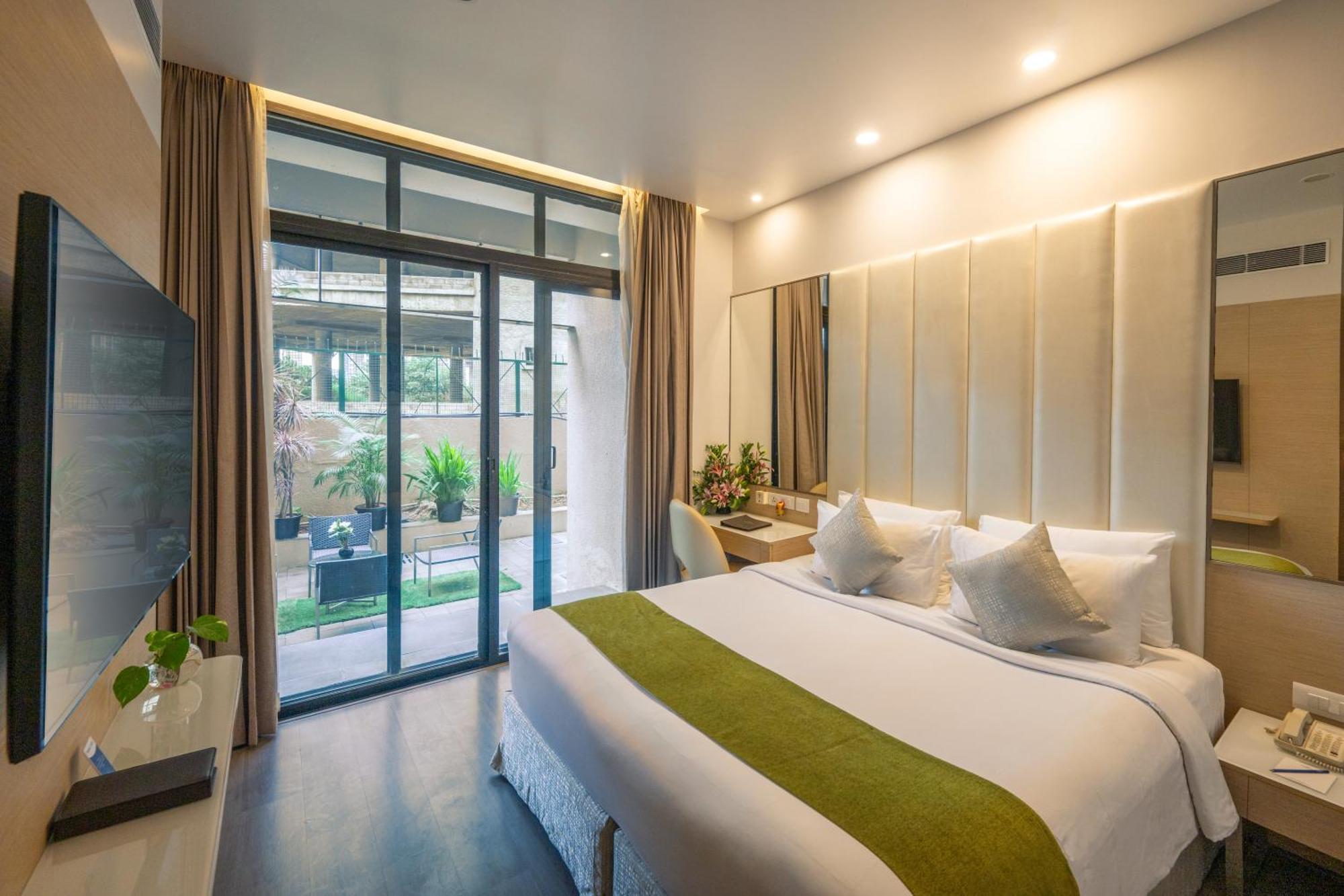 Sarovar Portico Outer Ring Road Bangalore Exterior foto