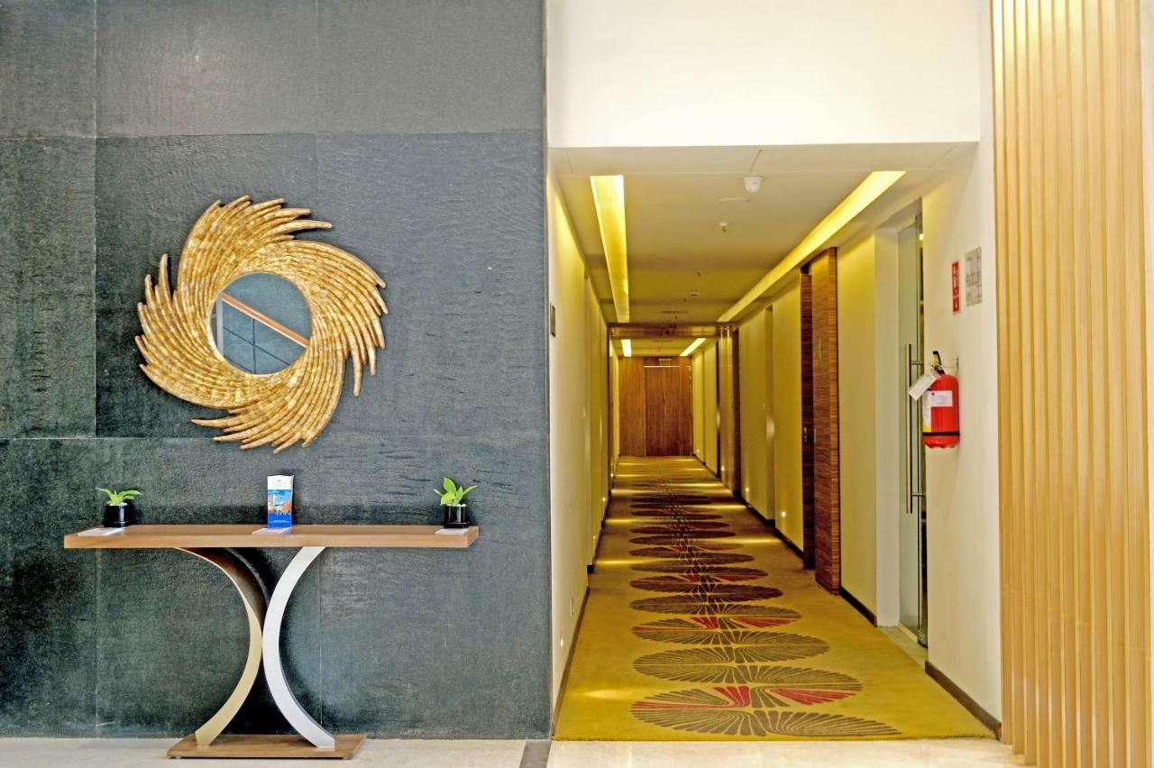 Sarovar Portico Outer Ring Road Bangalore Exterior foto